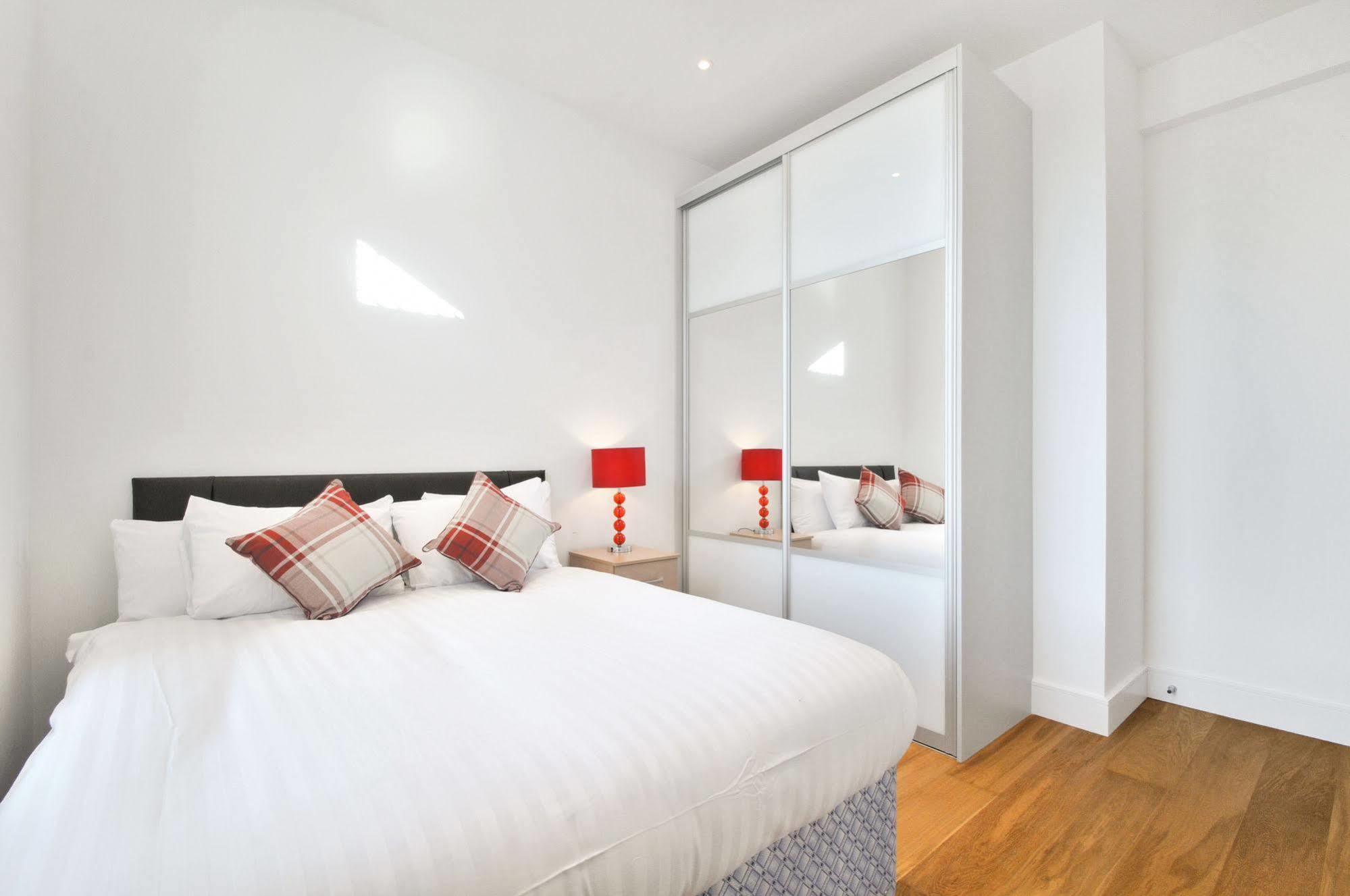 Access West Kensington Apartment Londra Exterior foto