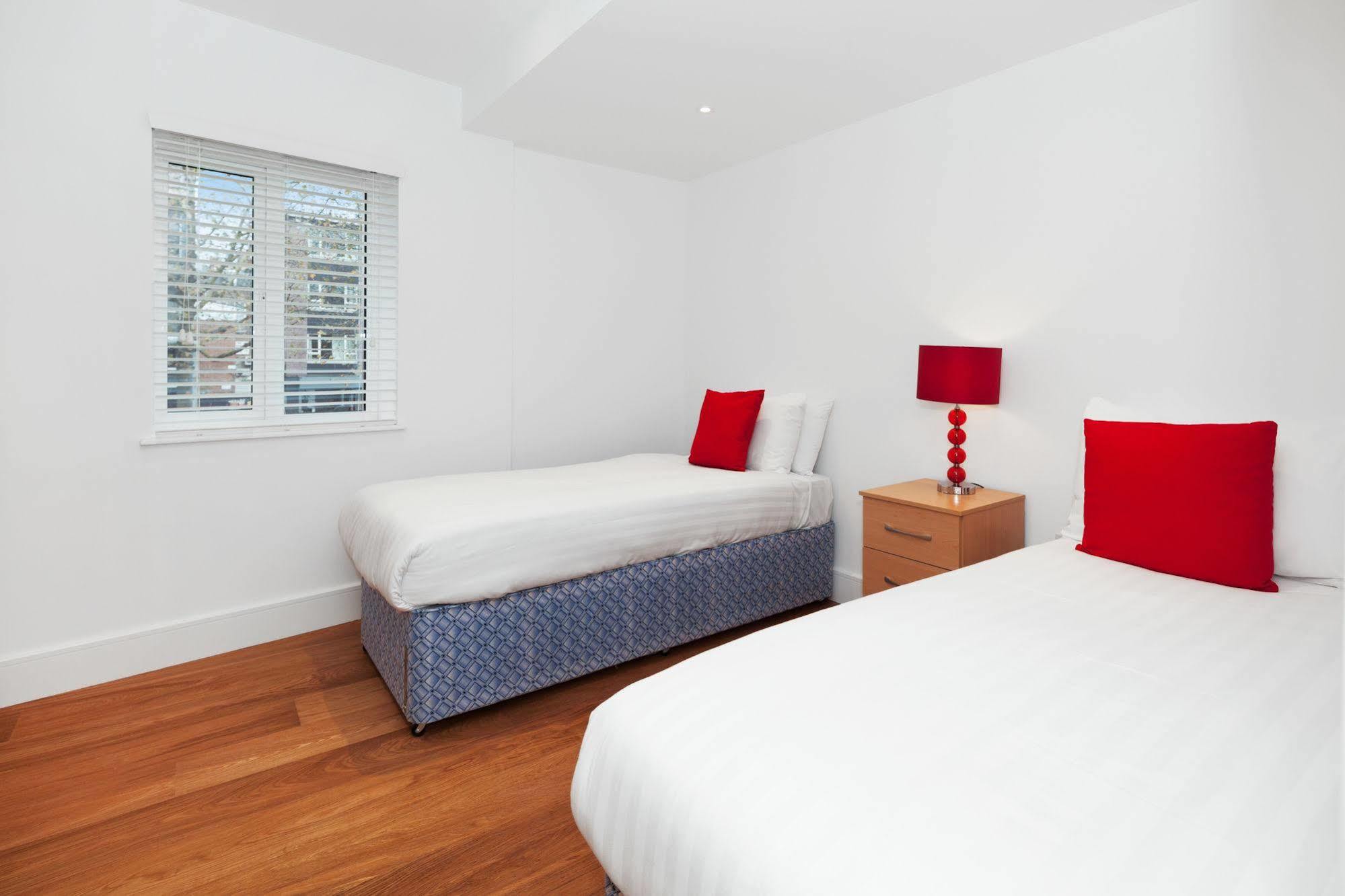 Access West Kensington Apartment Londra Exterior foto